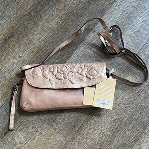 Patricia Nash Soft Metallic Tooled Collection Pink Rose Embossed Baku Excellent